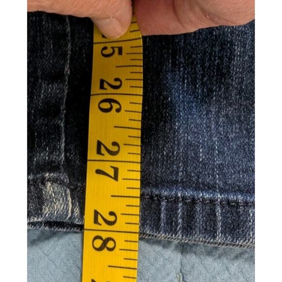 Gloria Vanderbilt Amanda Straight Leg Women's size 16 Short Dark Wash Blue Jeans - Picture 10 of 11